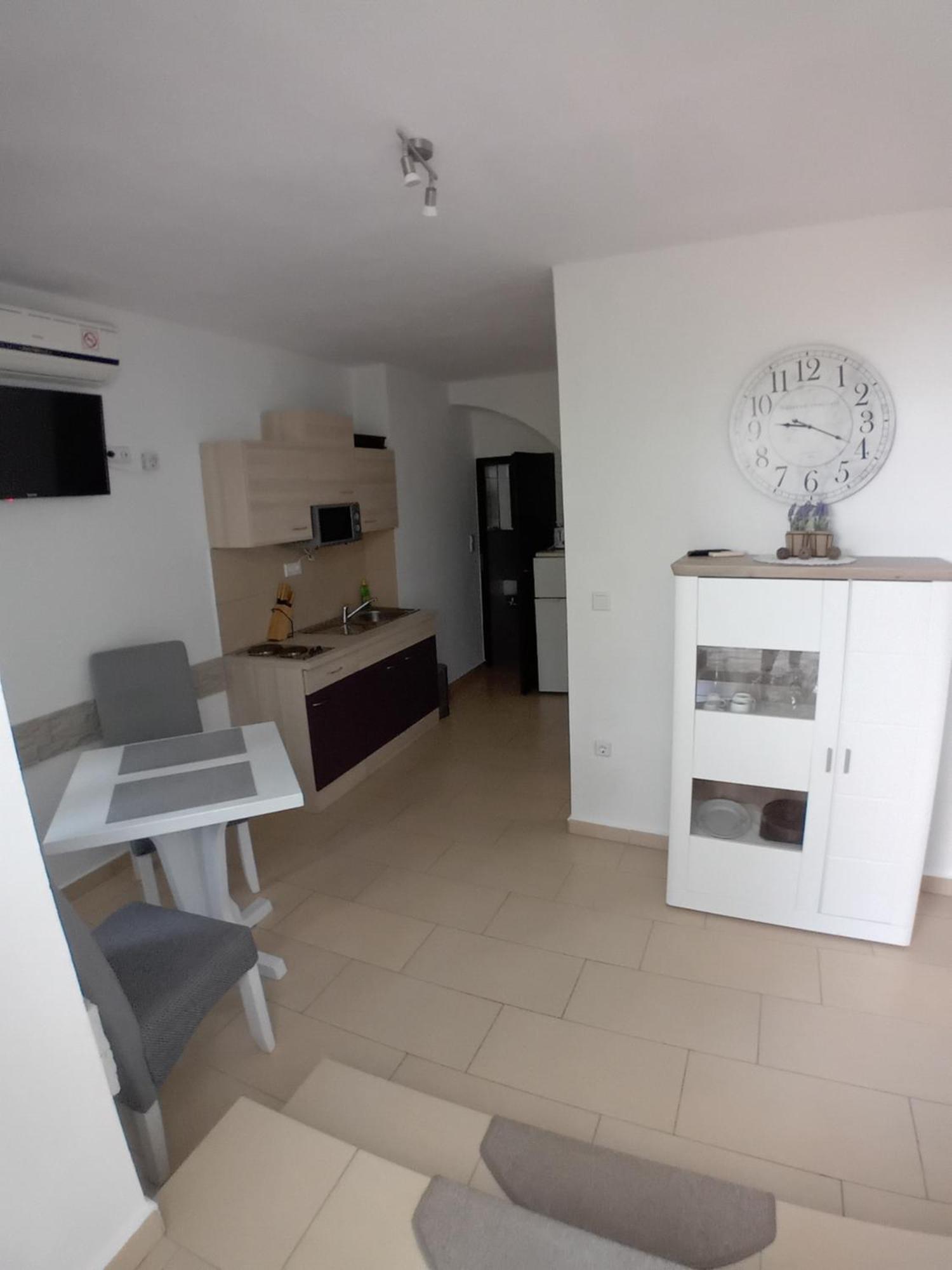 Vivi Apartment *